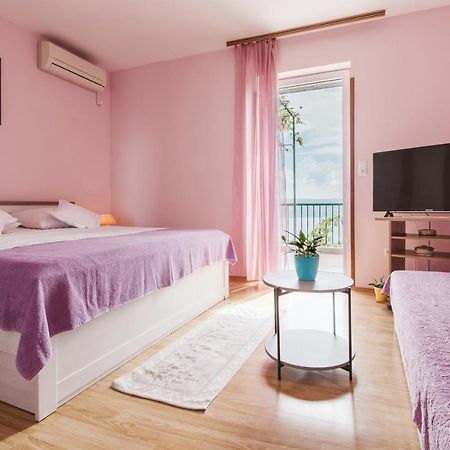 Apartment Kuzmanić Lokva Rogoznica Dış mekan fotoğraf