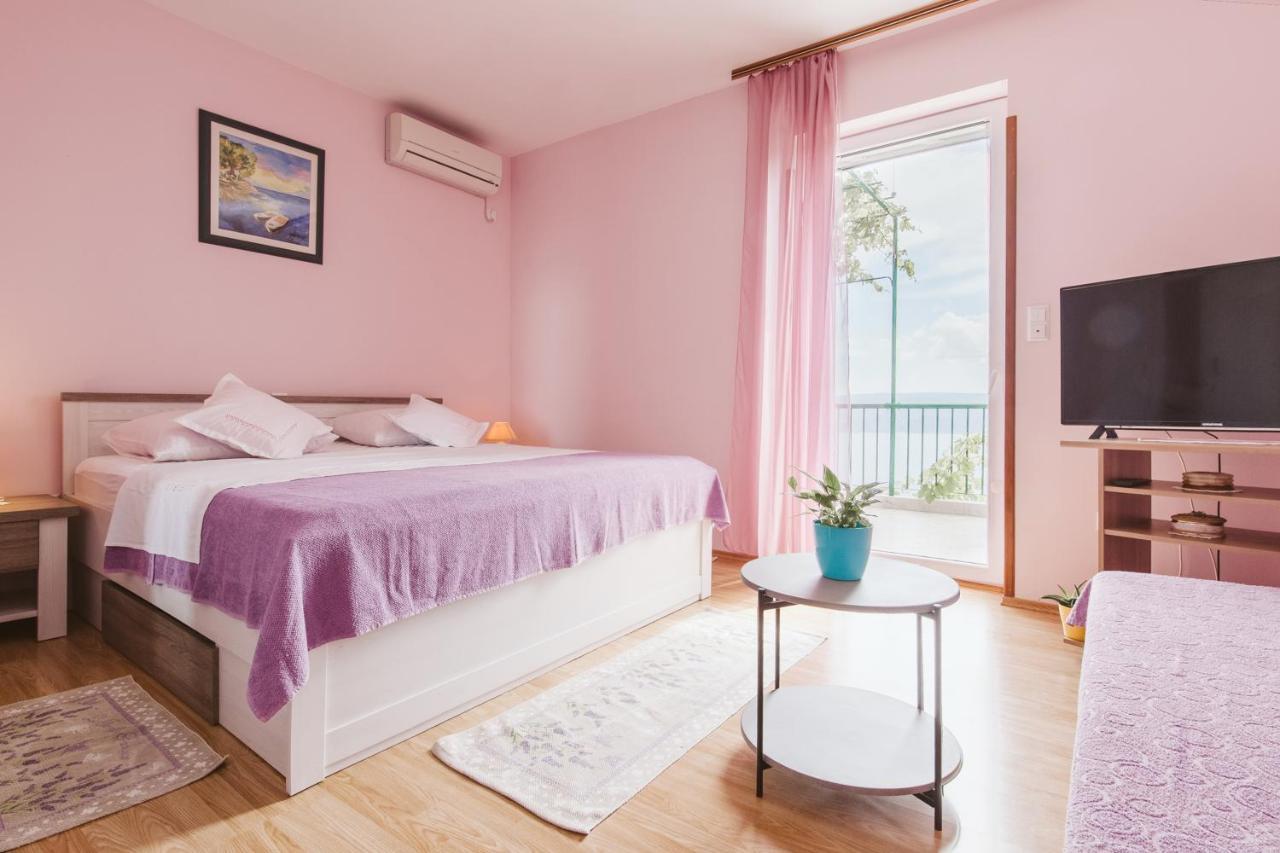 Apartment Kuzmanić Lokva Rogoznica Dış mekan fotoğraf