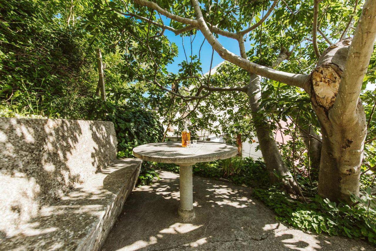 Apartment Kuzmanić Lokva Rogoznica Dış mekan fotoğraf