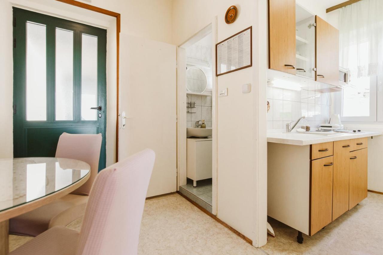 Apartment Kuzmanić Lokva Rogoznica Dış mekan fotoğraf